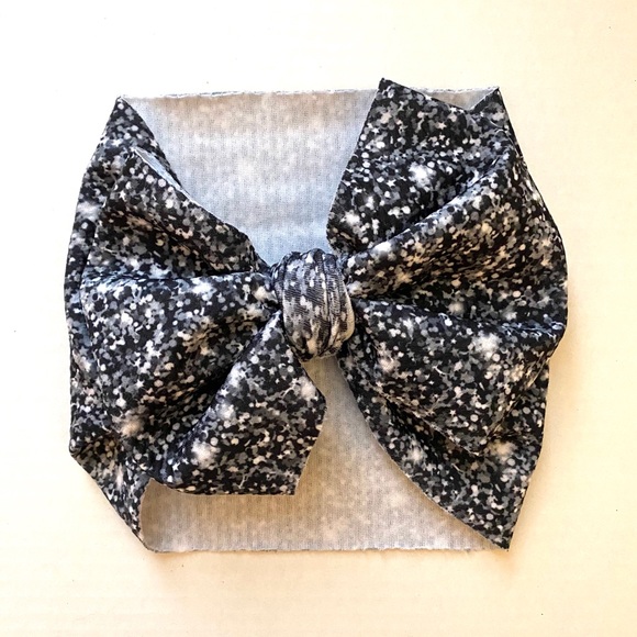 Other - 5/$25 Gray Glitter Inspired Head wrap Big Bow
